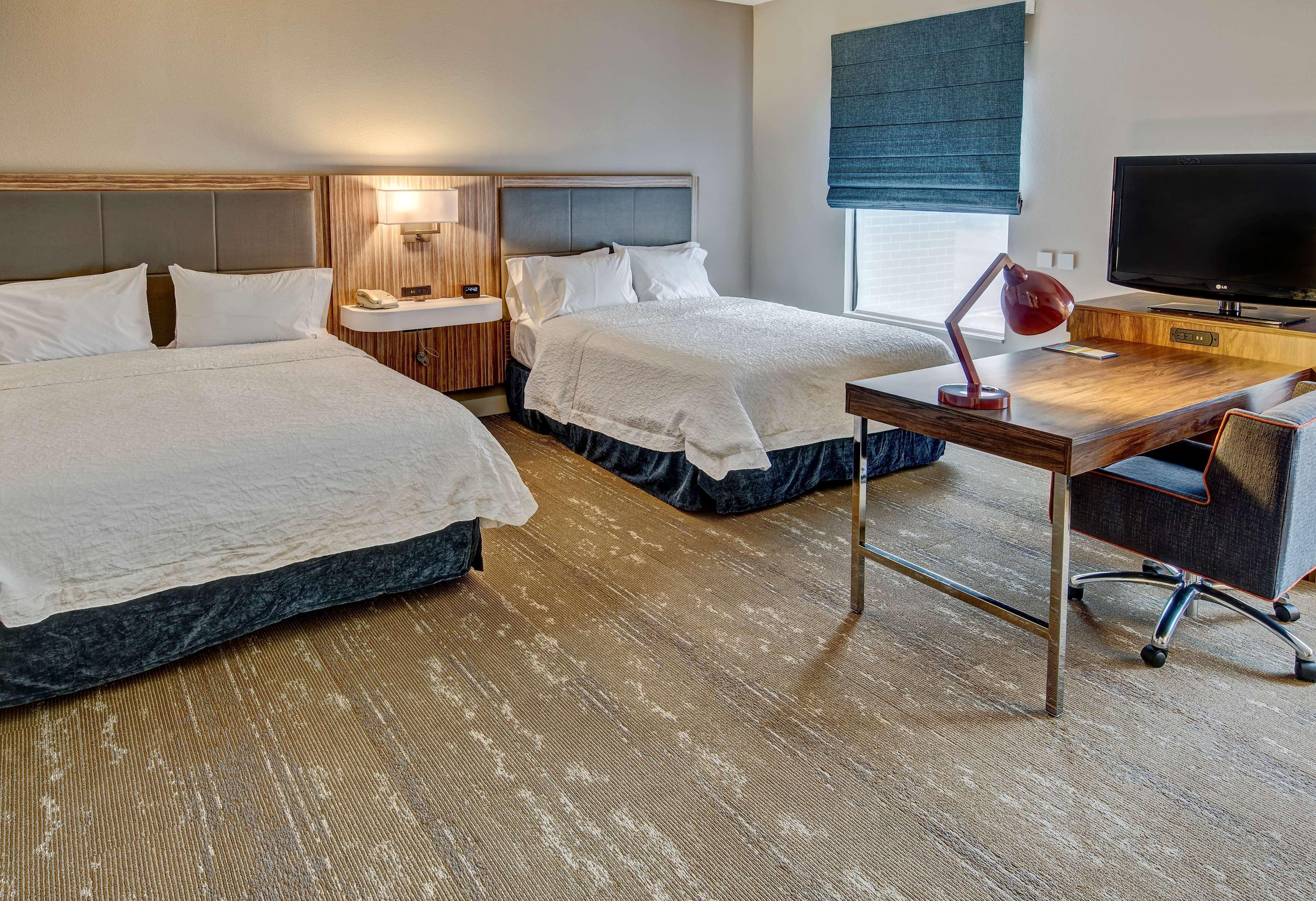 Hampton Inn & Suites Fort Myers Естеро Екстериор снимка