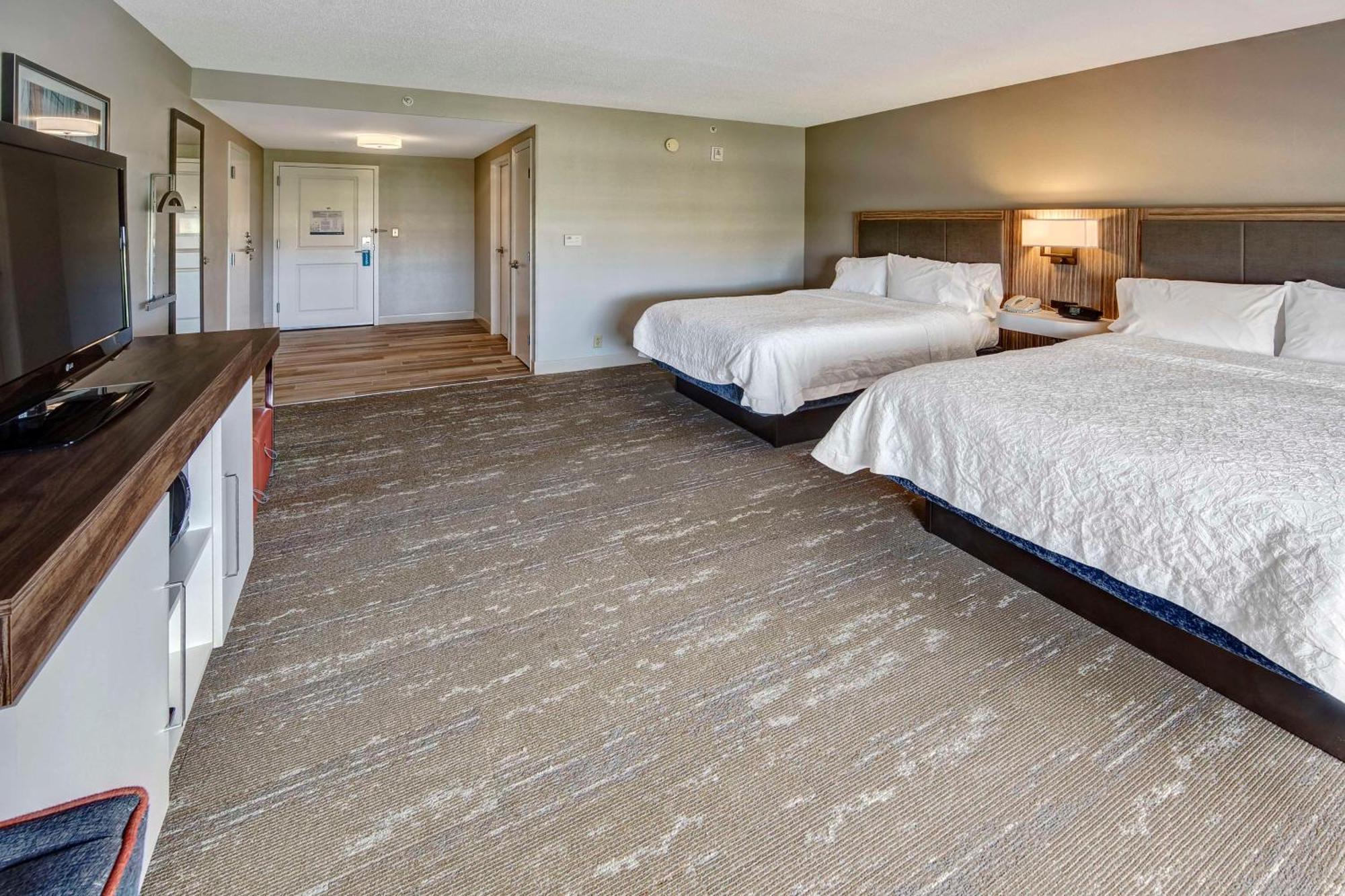 Hampton Inn & Suites Fort Myers Естеро Екстериор снимка