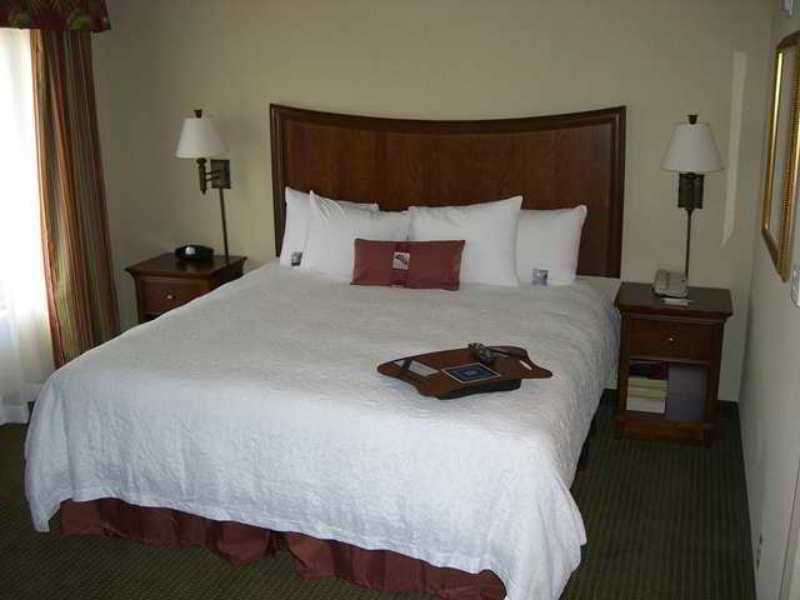 Hampton Inn & Suites Fort Myers Естеро Екстериор снимка